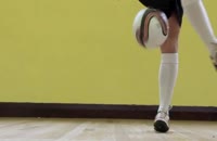 آموزش ورزش-آموزش بلند کردن توپ به روش رونالدینیهو