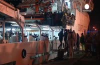 نجات ۱۵۰ نفر مهاجر غیر قانونی از آبهای مدیترانه