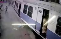 حادثه عجیب در ایستگاه مترو+فیلم ویدیو کلیپ