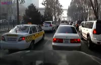 نتیجه پریدن وسط خیابان+ماشین خودرو اتوموبیل تصادف+فیلم