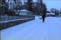 ساده ترین راه پارو کردن برف